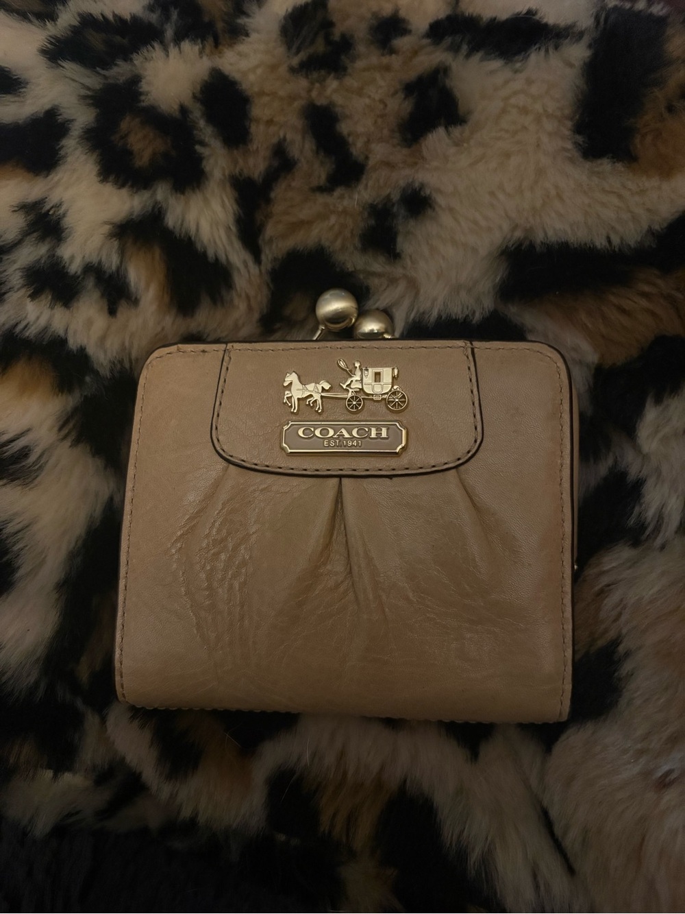 Coach Beige Leather Kiss-Lock Wallet with Gold Hardware